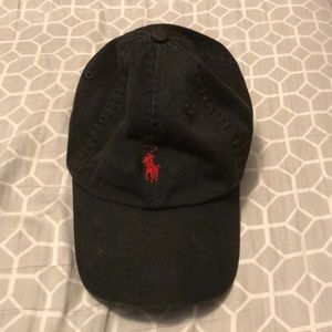 Men’s black polo hat